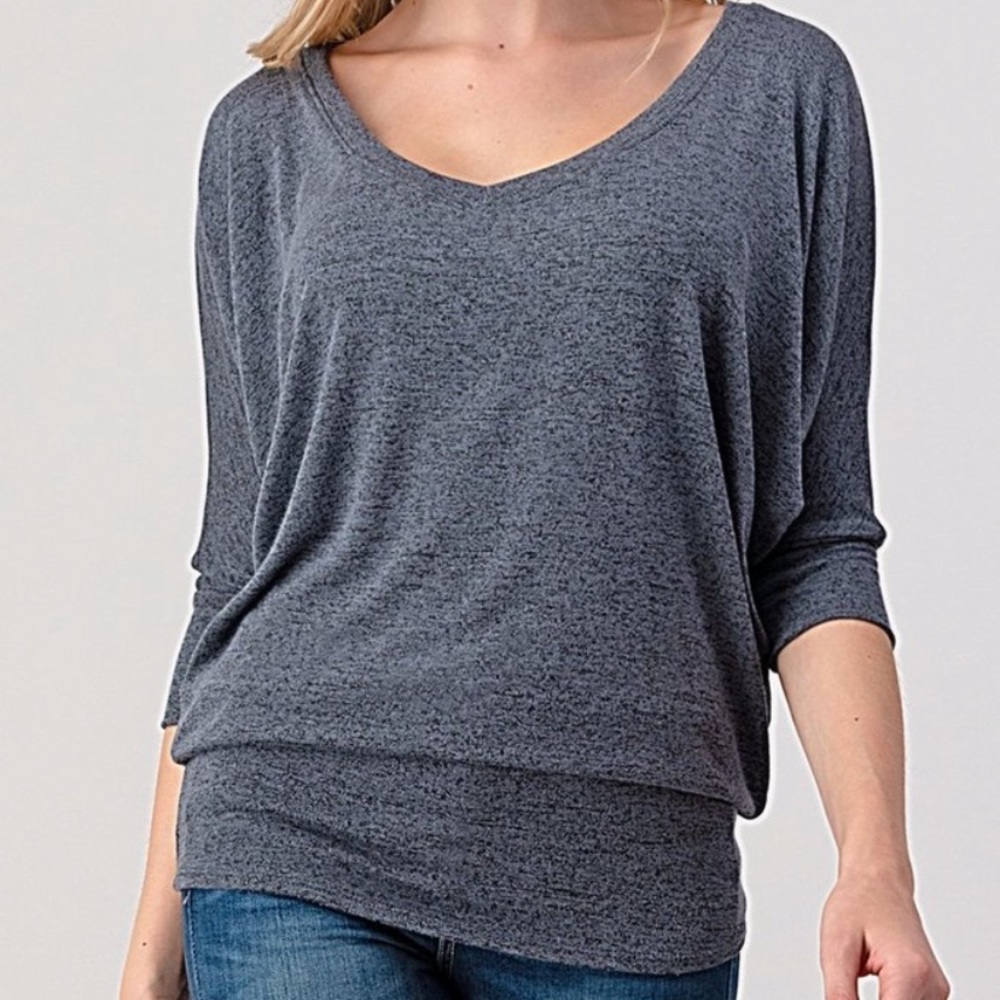 2/$30 🎉 NATURAL LIFE | Knit V-neck Top - Size S